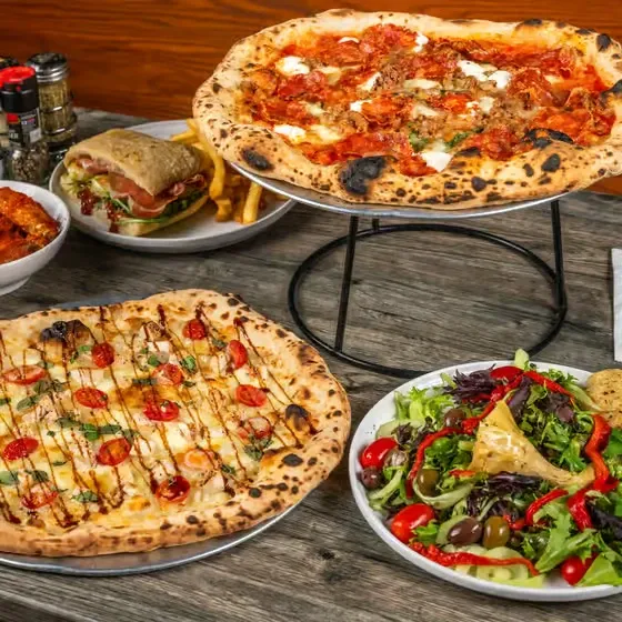 A Snapshot of Pizza, Pasta, and Good Times! - Gallery Image 8